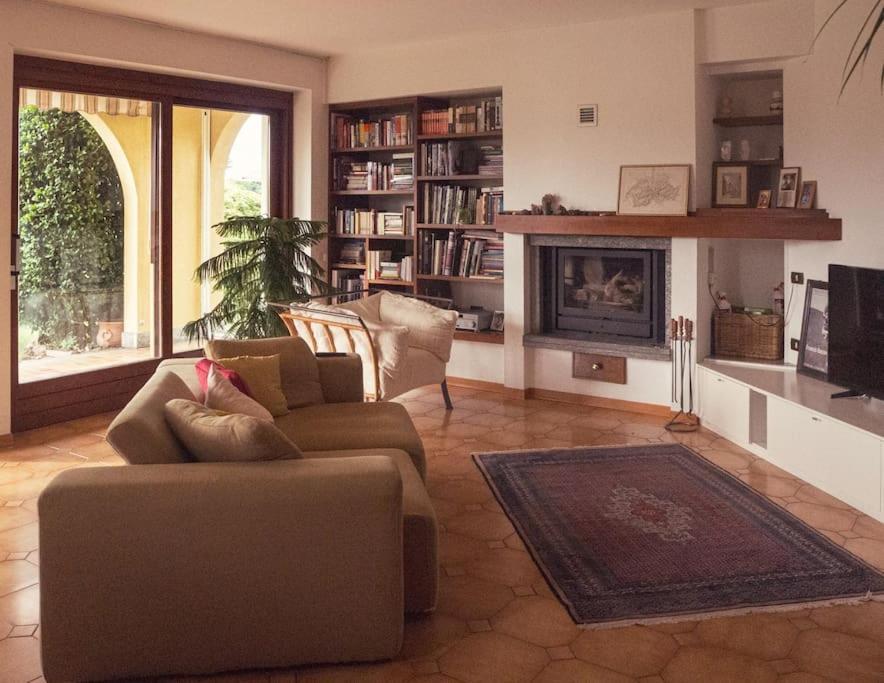 La Tua Villa Sul Lago - Casa Kollegger Luino Zewnętrze zdjęcie