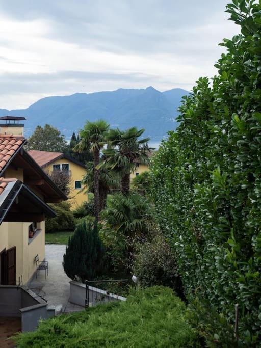 La Tua Villa Sul Lago - Casa Kollegger Luino Zewnętrze zdjęcie