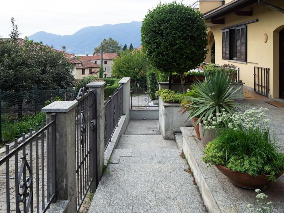 La Tua Villa Sul Lago - Casa Kollegger Luino Zewnętrze zdjęcie
